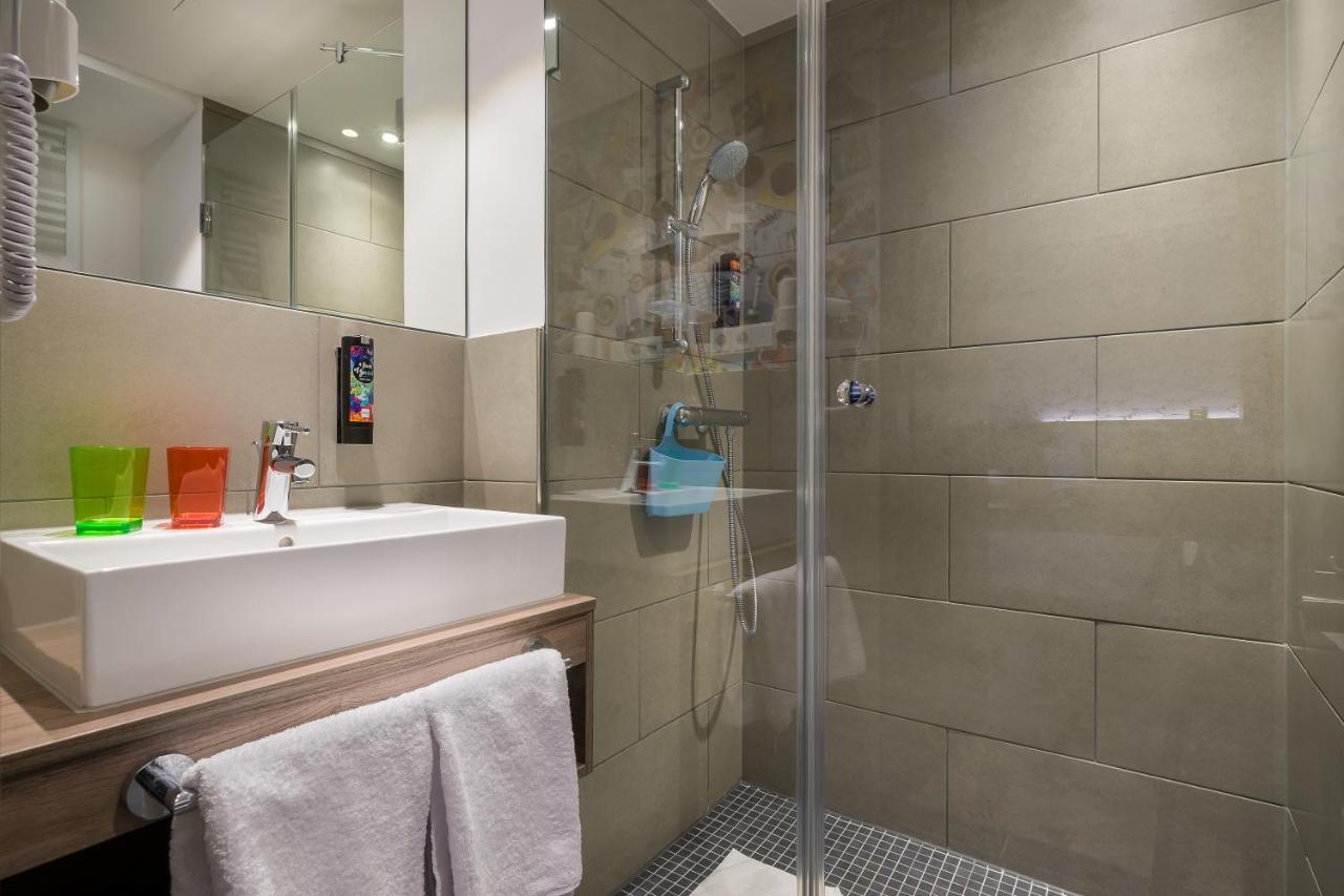 - The Niu, Welly By Ihg 3* Kilonia