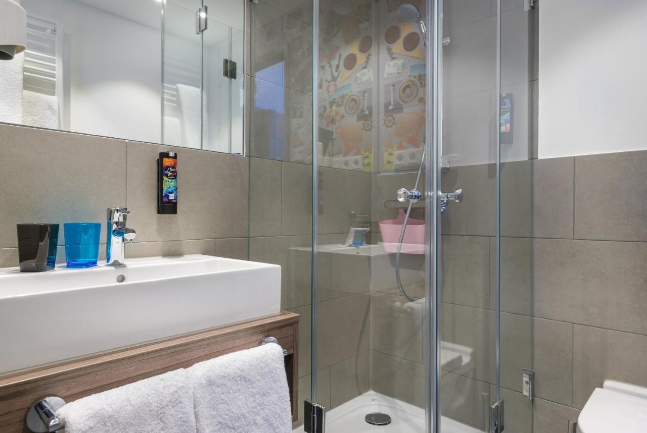 - The Niu, Welly By Ihg Hotel 3*