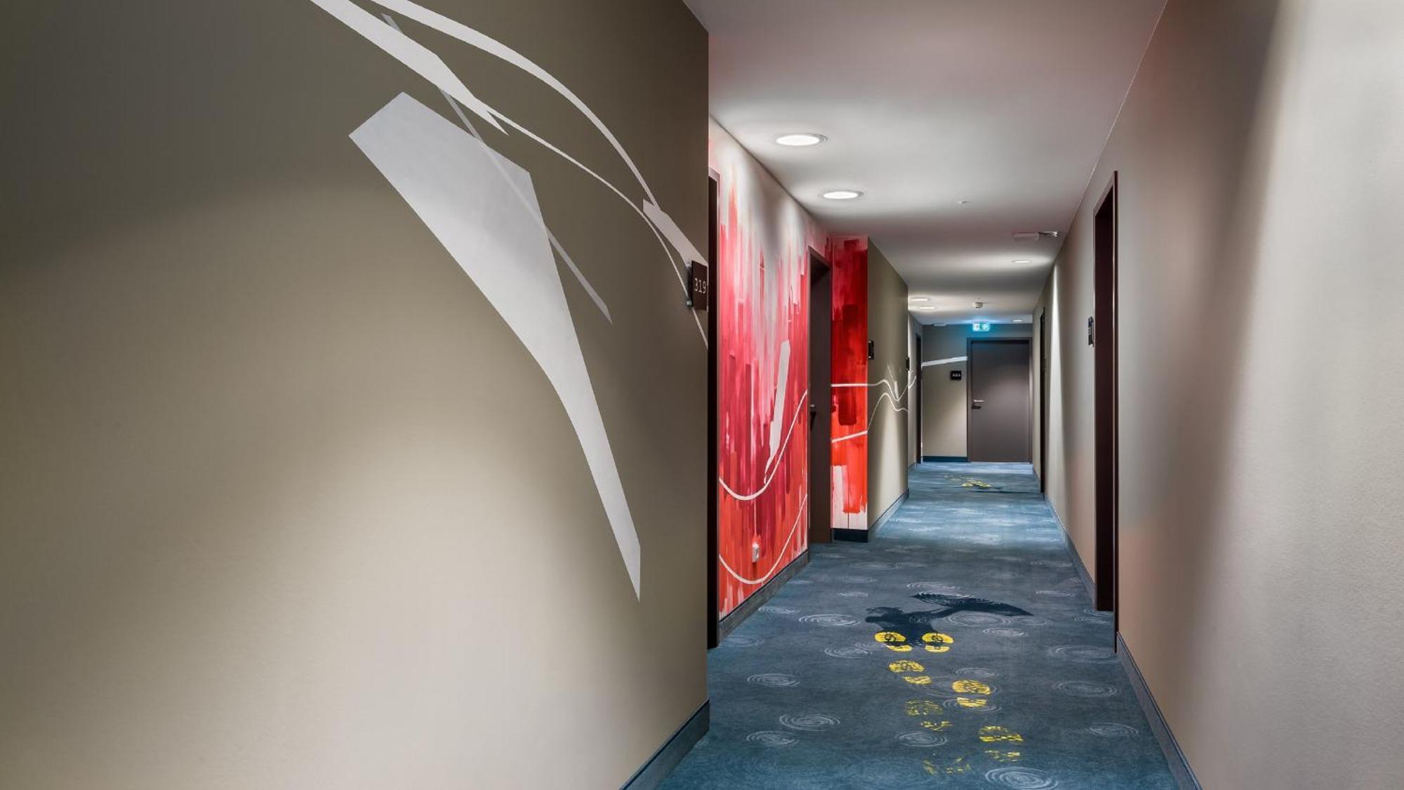 - The Niu, Welly By Ihg Hotel 3*