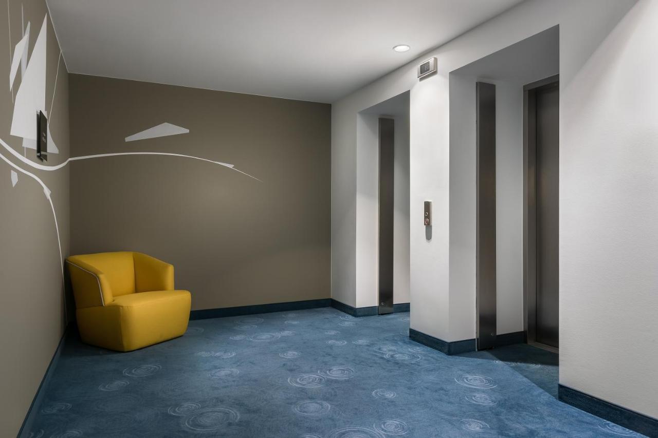 - The Niu, Welly By Ihg Hotel Kilonia