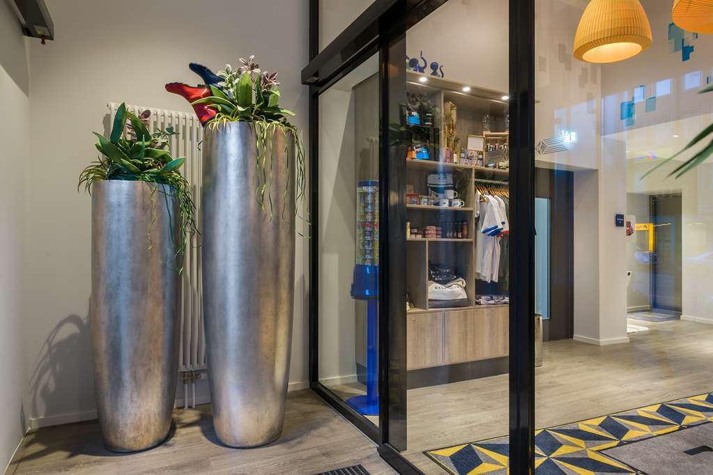 Hotel - The Niu, Welly By Ihg 3*